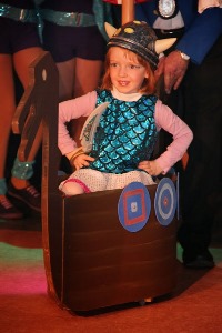 Wicky auf der Reise durch den Tewa-Saal